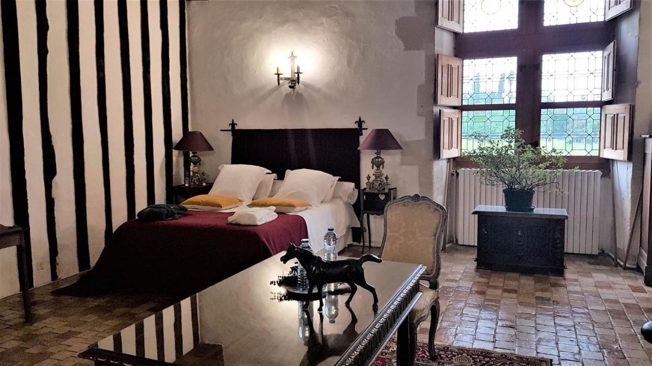 Manoir De La Beuneche - Location Du Manoir Entier Roeze-sur-Sarthe Exteriör bild