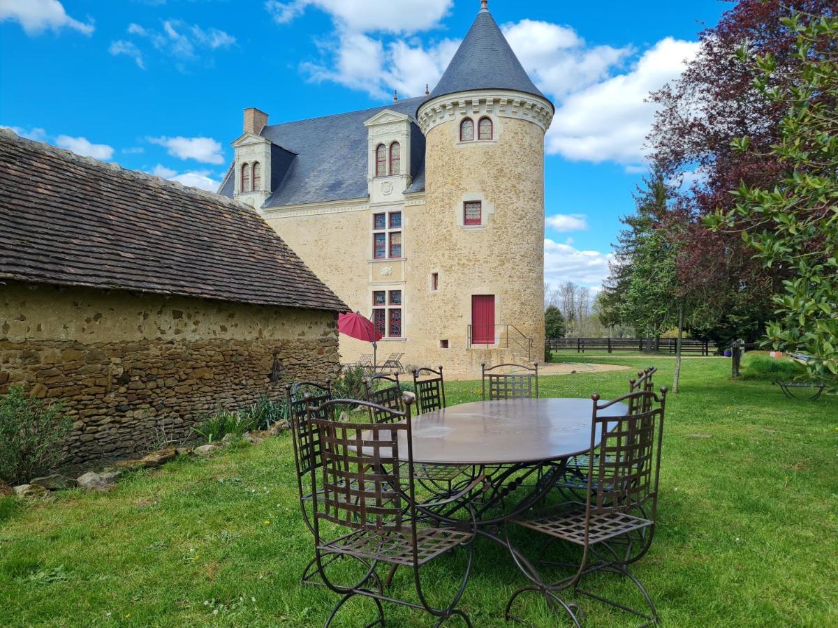 Manoir De La Beuneche - Location Du Manoir Entier Roeze-sur-Sarthe Exteriör bild