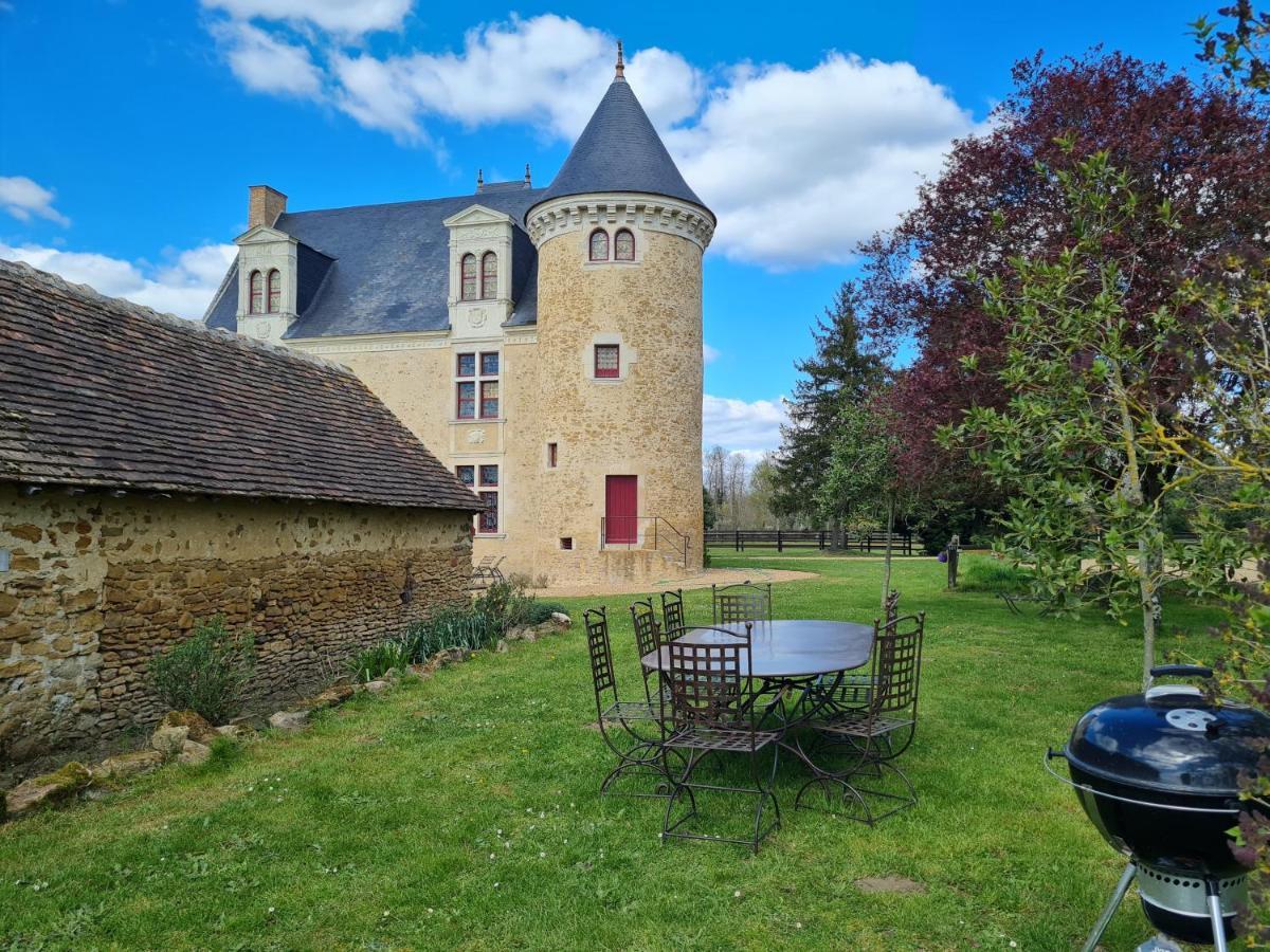 Manoir De La Beuneche - Location Du Manoir Entier Roeze-sur-Sarthe Exteriör bild
